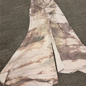 Tie-Dye Flared Pants in Soft Neutrals